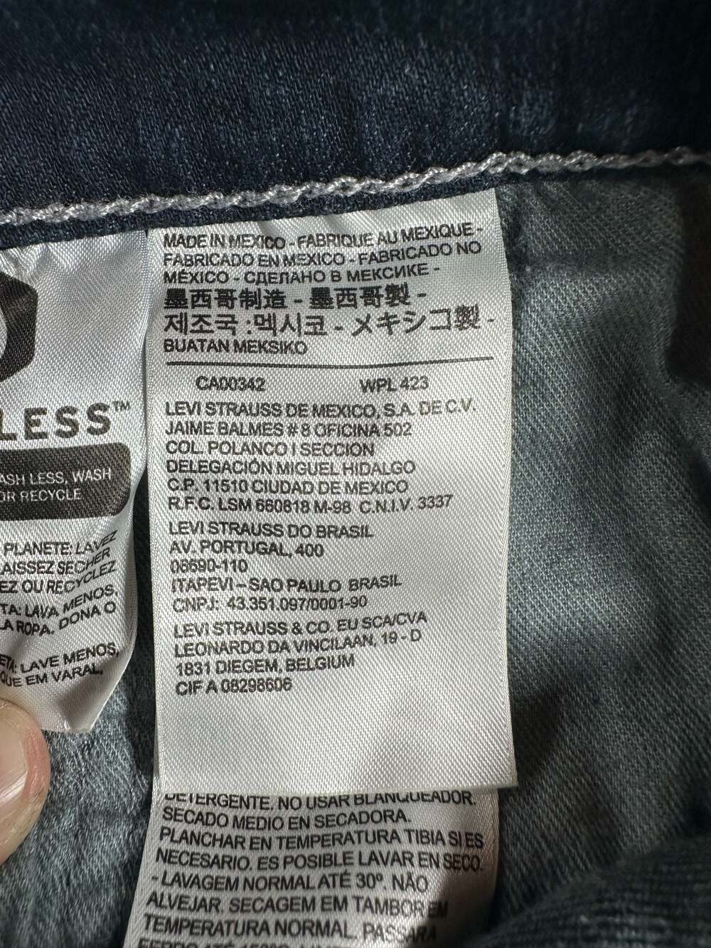 Levi's 559 Relaxed Straight Fit Waterless Jeans W42 L32 Mens - Picture 5 of 16